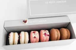 Le Petit Amour | Macarons  thumbnail 4