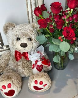 Magnolia Blooms  thumbnail 2